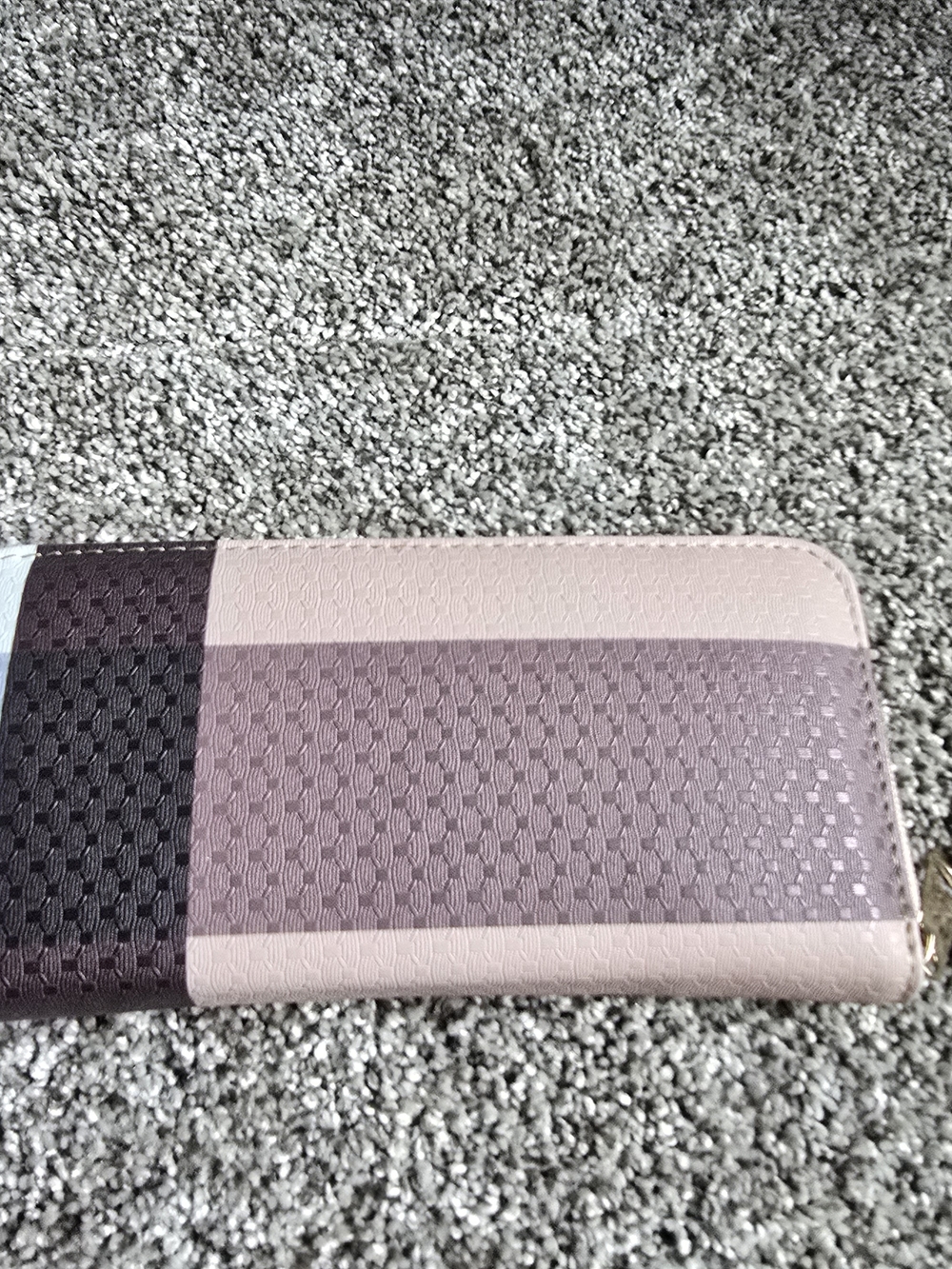 Women’s Black and Beige Zip Wallet - Unbranded